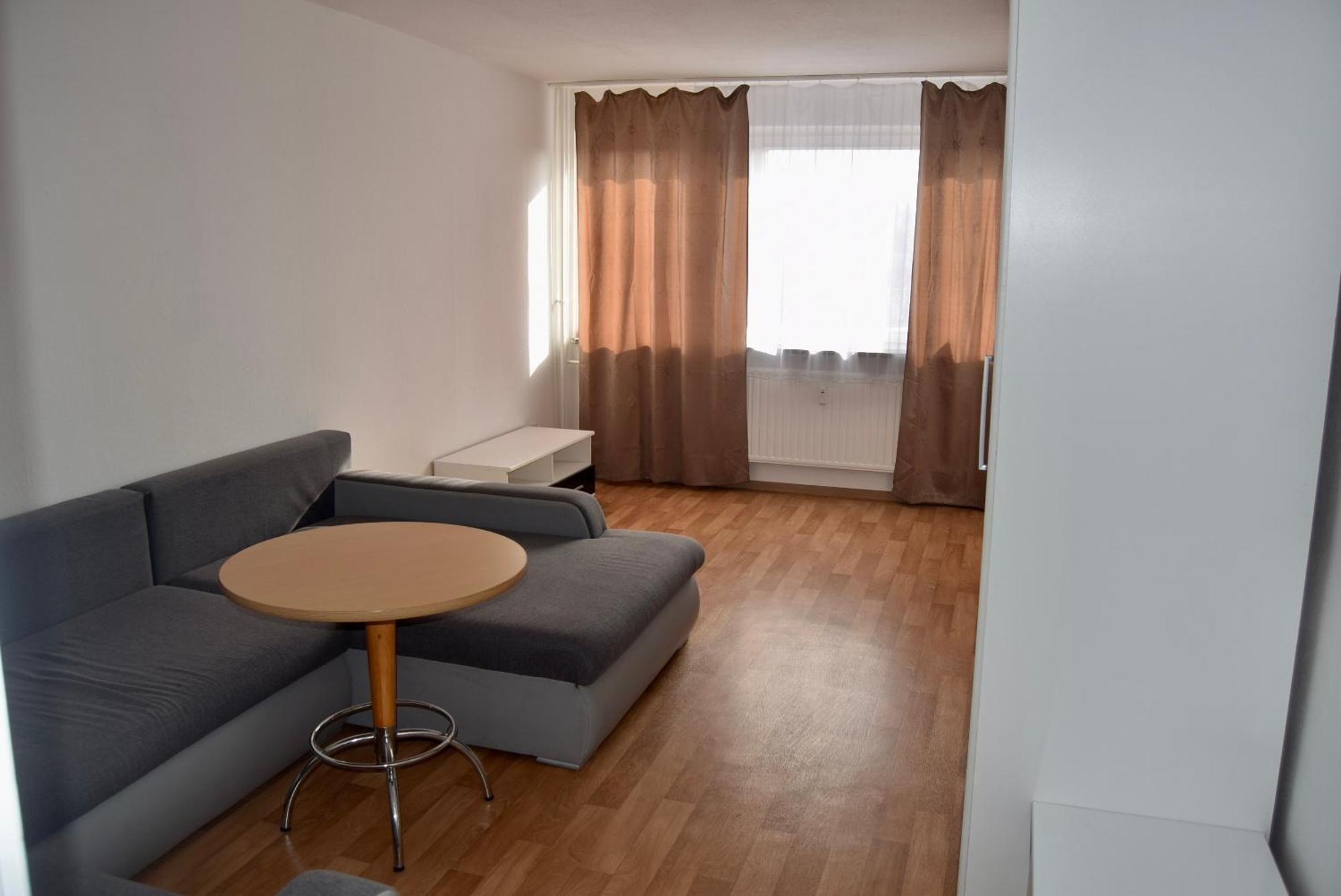 3 Zimmer Apartment In Hannover Muehlenberg Exterior foto